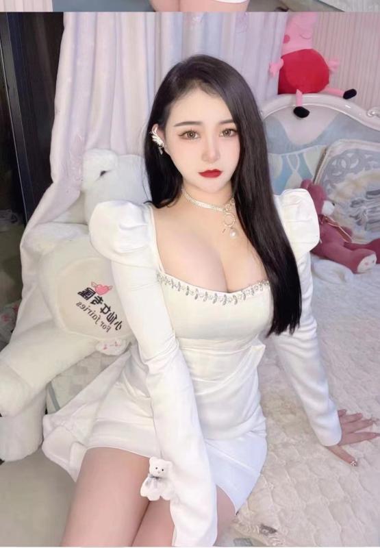 丝袜长发美女