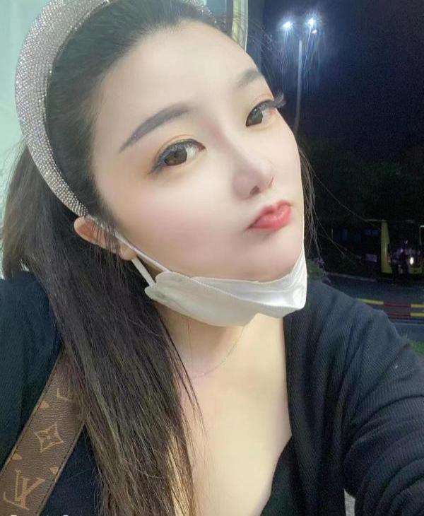 亲自验证，小巧玲珑型美女