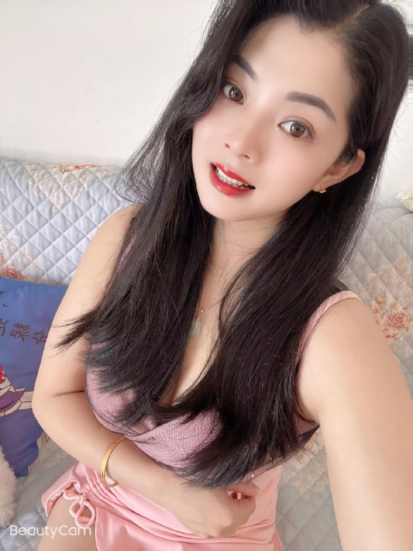 花都黑丝小骚妇