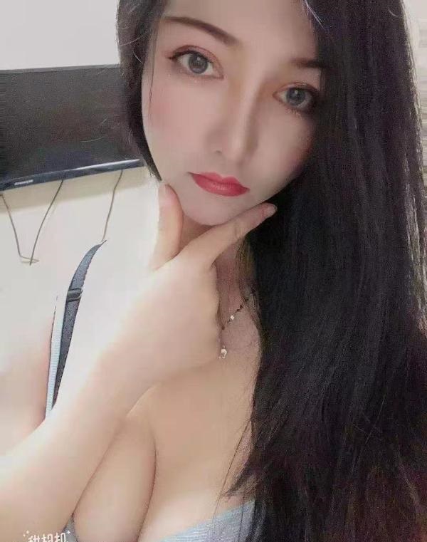 亲自验证，良家巨乳少妇