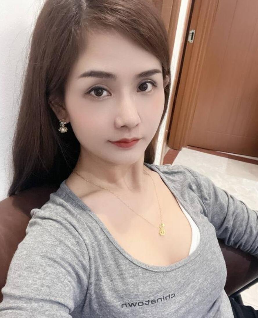 西安东郊可以抱起来艹的小美女