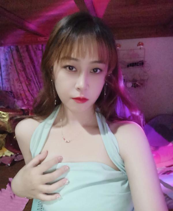 90后模特身材小妹