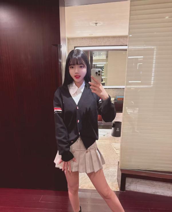 清纯女友杉杉妹子